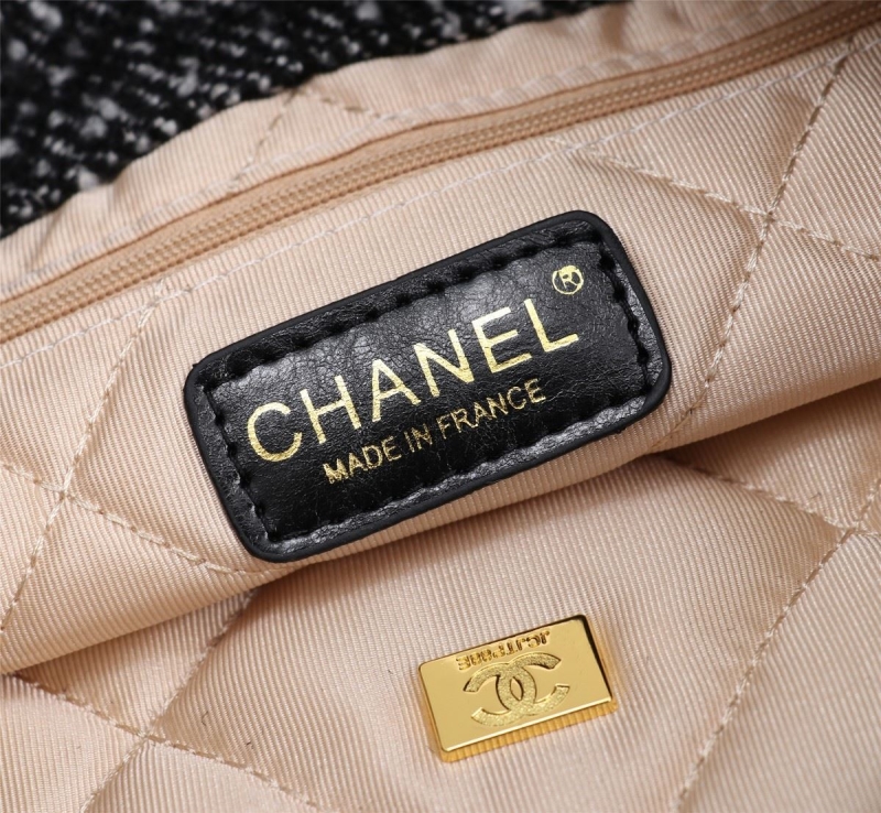 Ch**el hobo 22 bags